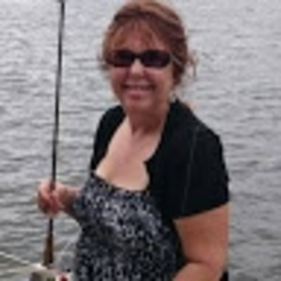 Meet your Posher, Lori - Picture 1 of 1